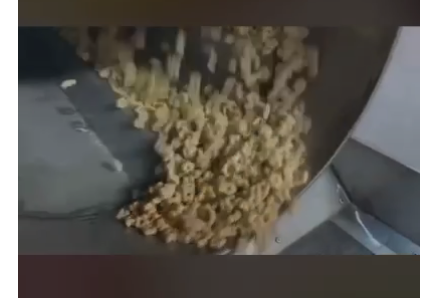 食品公司生产薯片的